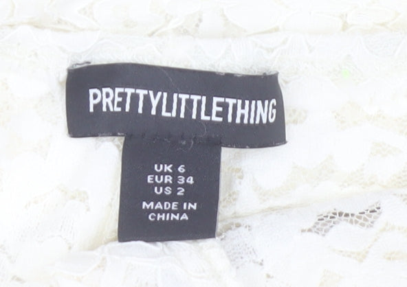 PrettyLittleThing Women’s Ivory Lace Belted Hot Pants UK 6