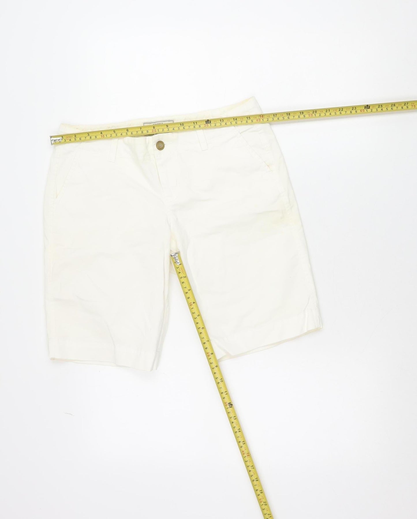 Old Navy Women’s Ivory Bermuda Shorts Size 10 Cotton Blend Low Rise