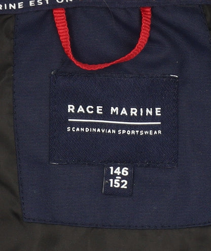 Brand and care label for Race Marine boys’ blue polyester bomber jacket, size 146, full zip