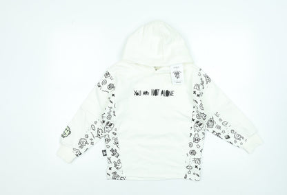Preloved Marks and Spencer Boys White Graphic Pullover Hoodie 7-8 Years Cotton Blend - Front