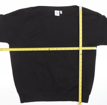 Back view of ICHI women’s black l crew neck knit jumper