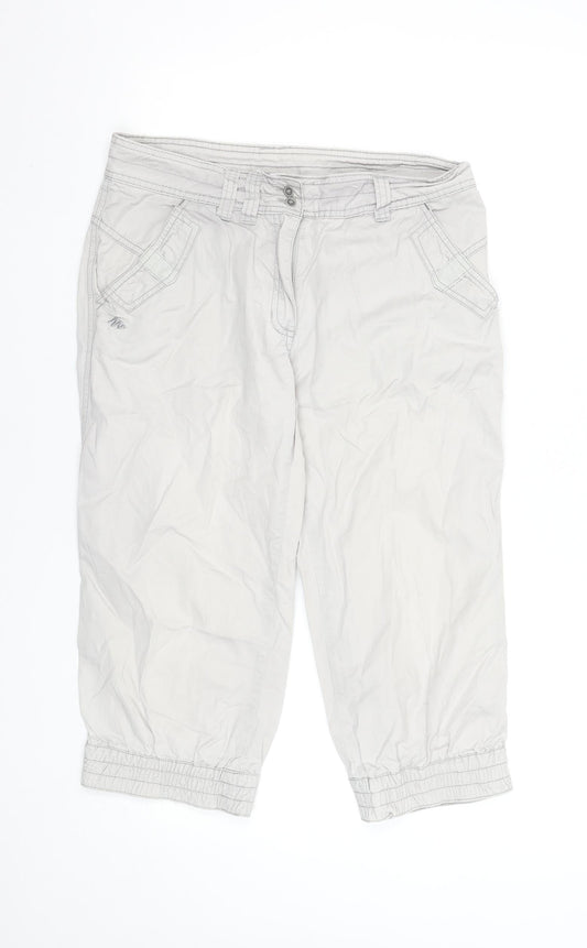Decathlon Women Beige Cotton Capri Trousers Size 12