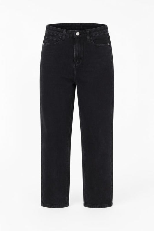 PrettyLittleThing Women Black Size 6 Straight Denim Jeans