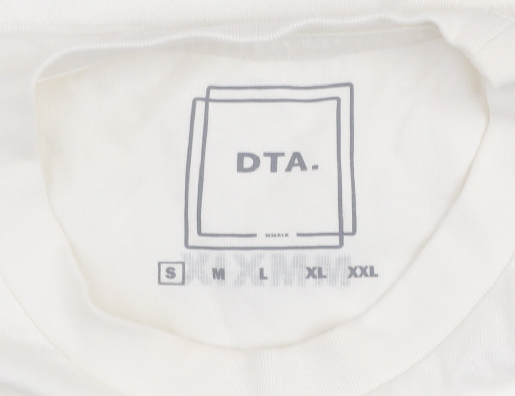 DTA Men’s White Crew Neck Short Sleeve Graphic T-Shirt S