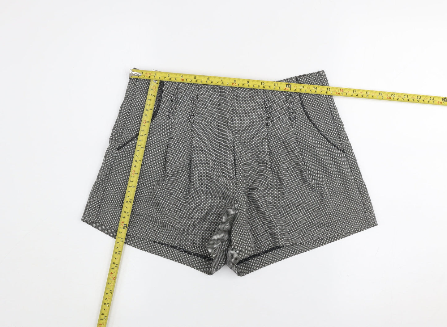 A|wear Women Grey Pleated Chino Shorts Size 10
