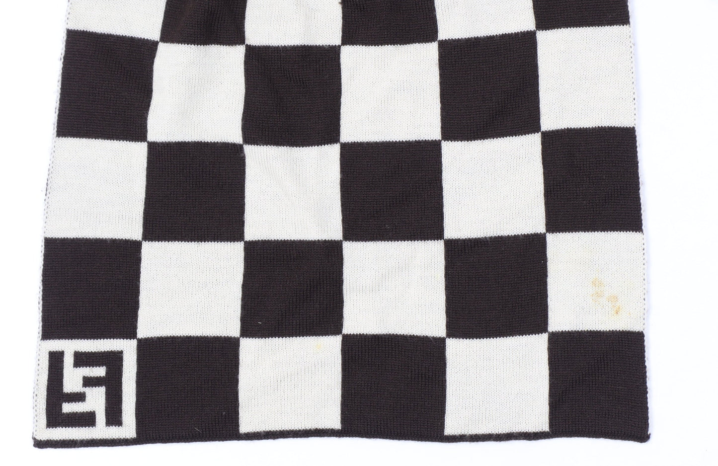 Fendi Women’s Black & White Wool Rectangle Scarf Check Pattern Made in Italy