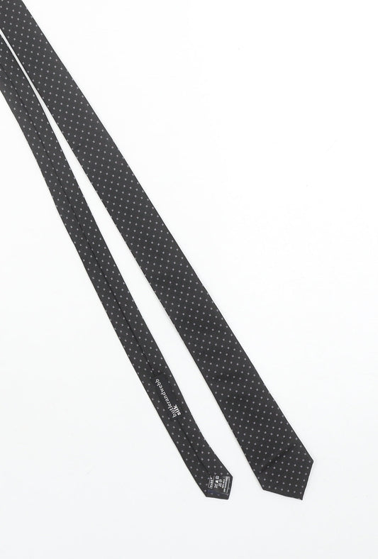 Butlerandwebb Men's Black Silk Slim Polka Dot Tie