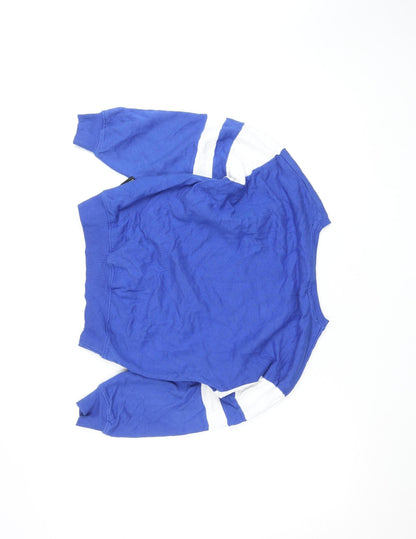 Close-up detail of Fly High boys’ blue graphic pullover sweatshirt, size 146, crew neck