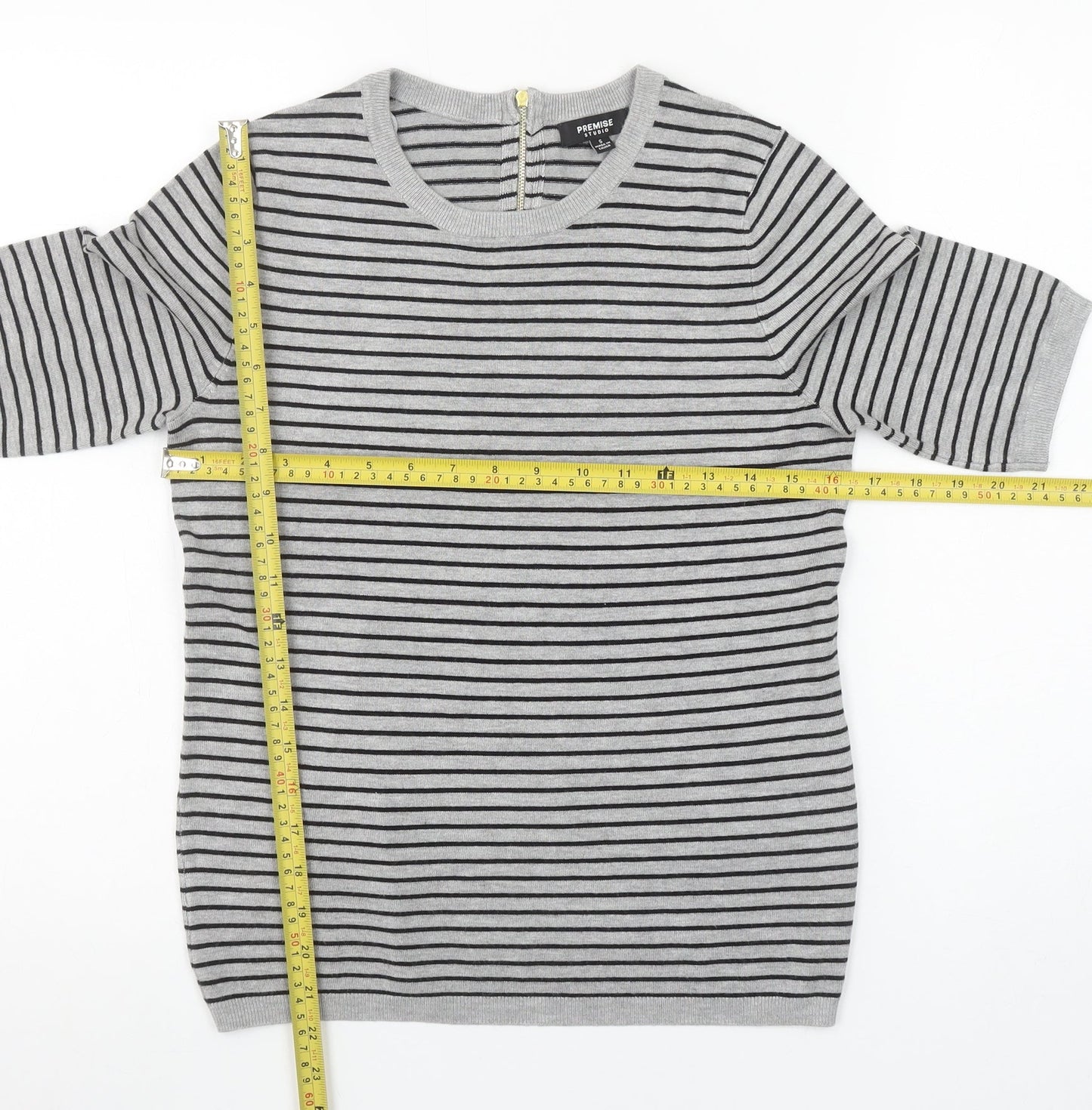 Premise Studio Women’s Grey Striped Short Sleeve Knit Pullover Jumper Size S