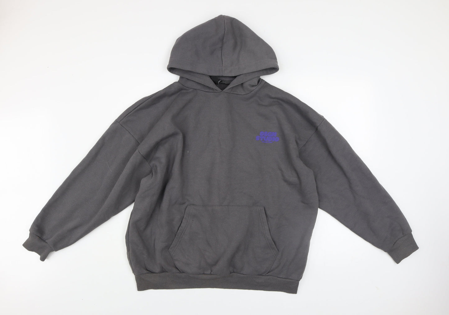 boohoo Men’s Grey Pullover Hoodie M Fleece Logo Graphic Sweatshirt