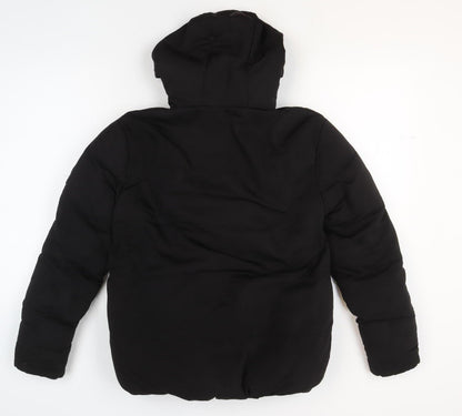 Close-up detail of SoulCal boys’ black xs puffer jacket hooded winter coat