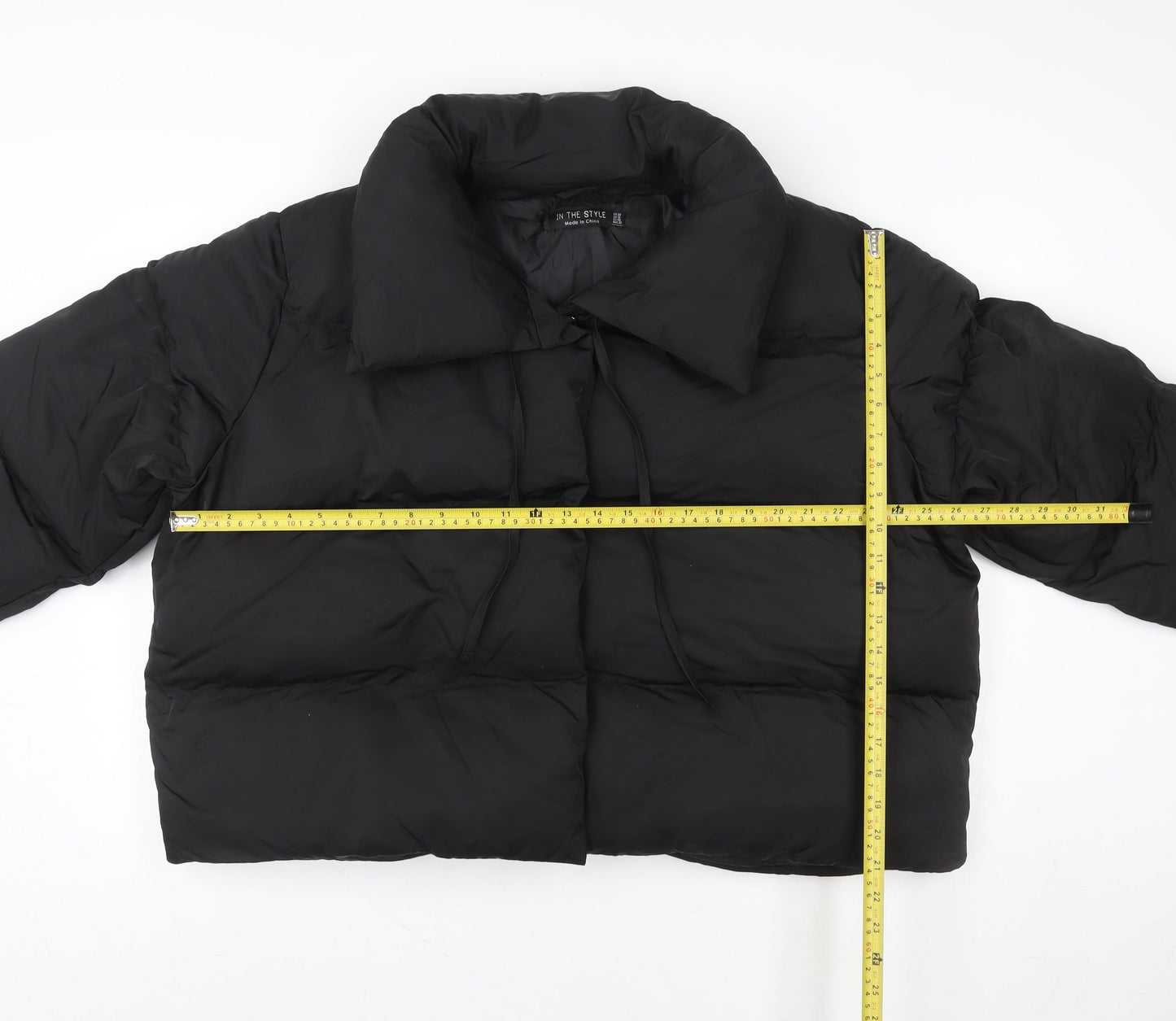 In The Style Women’s Black Cropped Puffer Jacket Size 20 Winter Coat