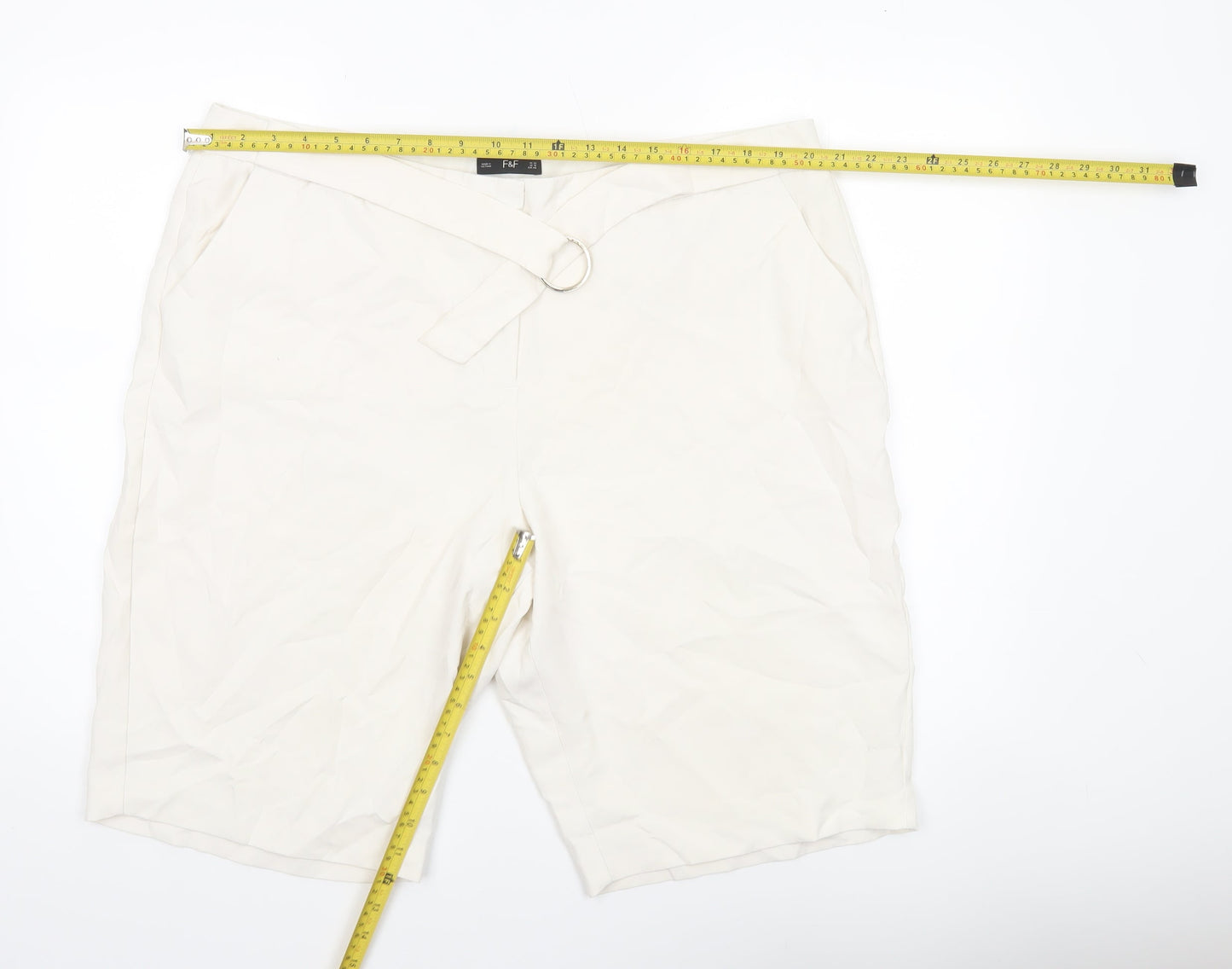 F&F Women’s Ivory Bermuda Shorts Size 20 Cotton Blend Belted Casual