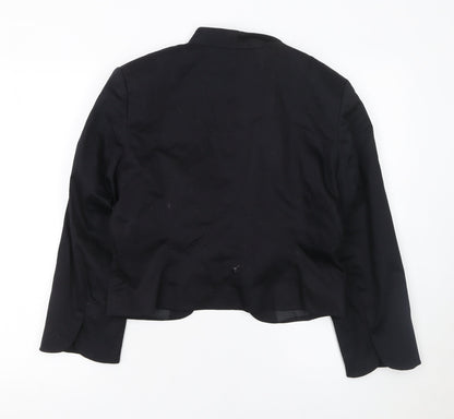 Close-up detail of bpc Selection Women's Black, size 14, Tailored Cropped Blazer