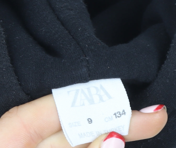 ZARA Girls Black Graphic Print Pullover Hoodie – Age 9 Years
