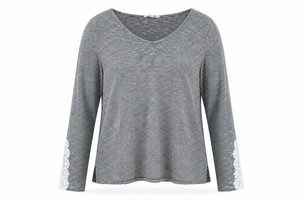 Next Women’s Black Striped V-Neck Long Sleeve Lace Cuff Top Size 16