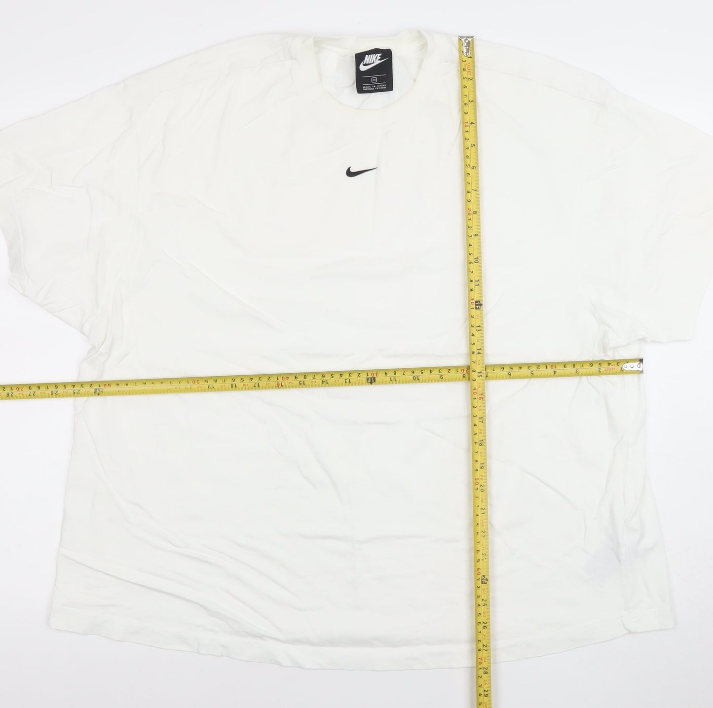 Nike Women’s White 2XL Relaxed Fit Cotton Basic T-Shirt