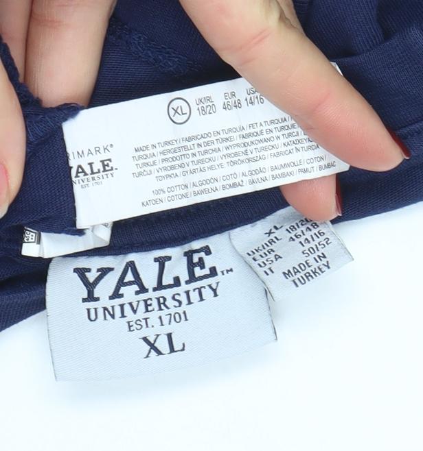 Yale University Women's Blue Cropped T-Shirt XL Relaxed Fit