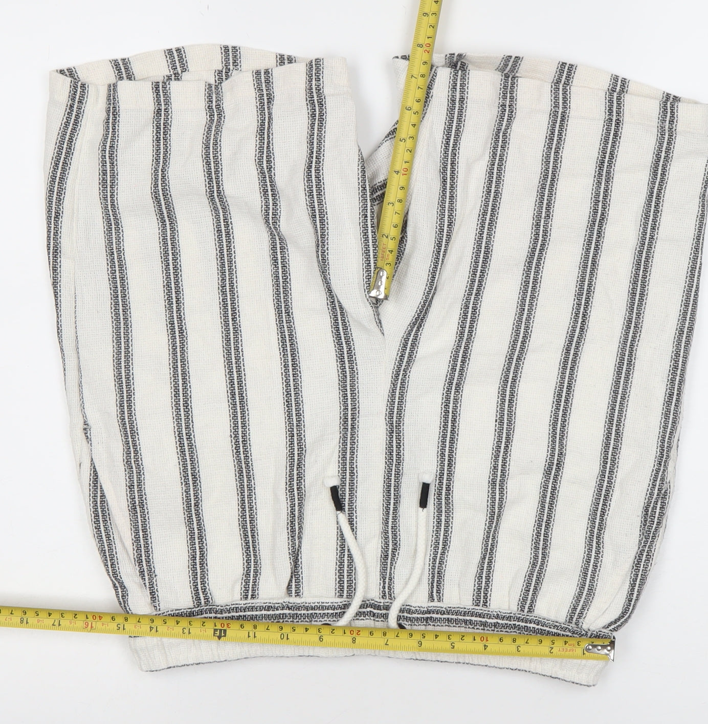 Denim Co. Men's White Striped Bermuda Relaxed Shorts Size S