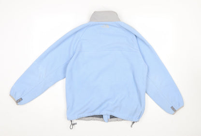 Close-up detail of The North Face boys’ blue fleece full zip jacket l youth outdoor