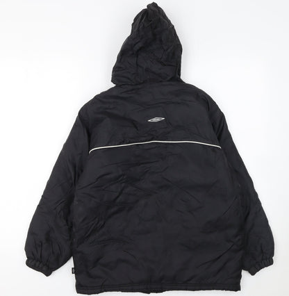 Close-up detail of Umbro boys’ black 8 years hooded puffer jacket winter coat