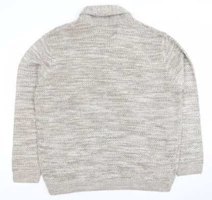 Close-up detail of Easy Men's Beige 2XL Cable-Knit Collared jumper