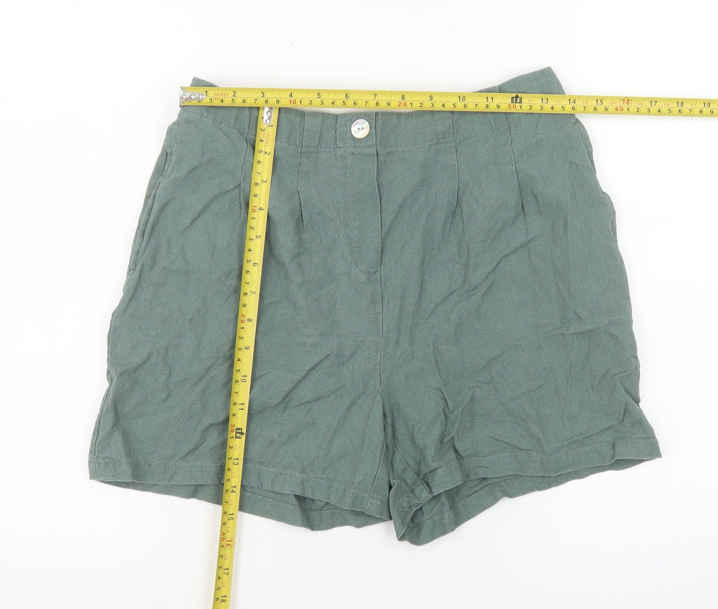 Vero Moda Women Green Linen Blend Chino Shorts Size M