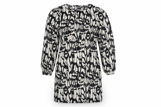 Front view of Only Women’s Black Geometric Shift Dress XL Long Sleeve