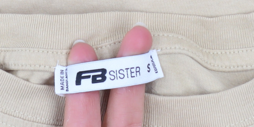 FB Sister Womens Beige Cropped T-Shirt S Relaxed Fit Graphic Top