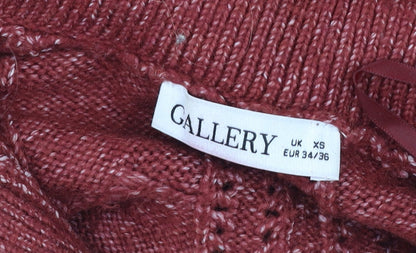 Brand and care label for Gallery women’s red collared cable-knit jumper xs