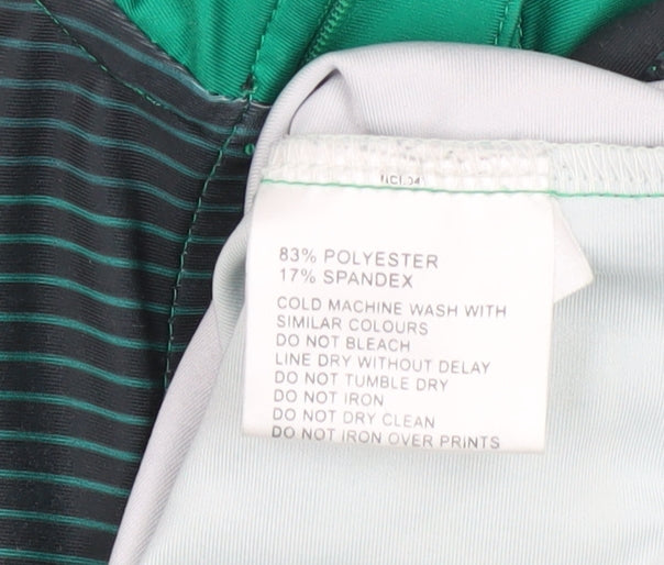 Umbro Boys Green 13-14 Years 1/4 Zip Football Training Sweatshirt