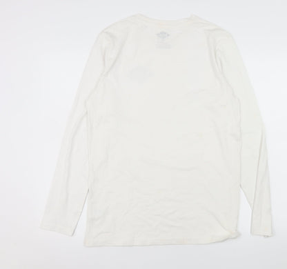Close-up detail of Lee Cooper Men's White Long Sleeve Crew Neck Cotton Top M