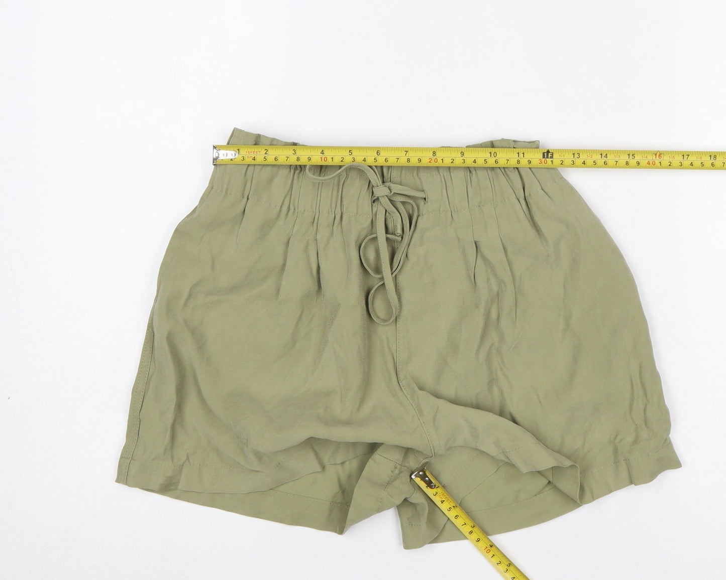 Pull&Bear Women Green Paperbag Shorts Size S Viscose Blend