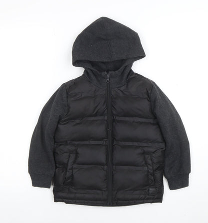 Additional front view of Target boys’ black hooded puffer jacket 5 years full zip warm winter coat