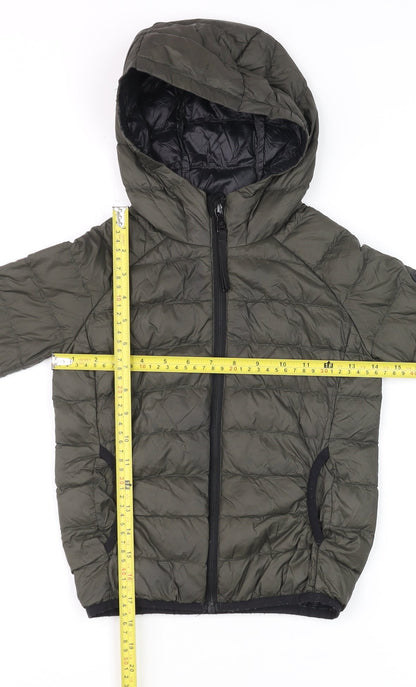 Back view of TOG24 boys’ green hooded puffer jacket 6 years lightweight down coat