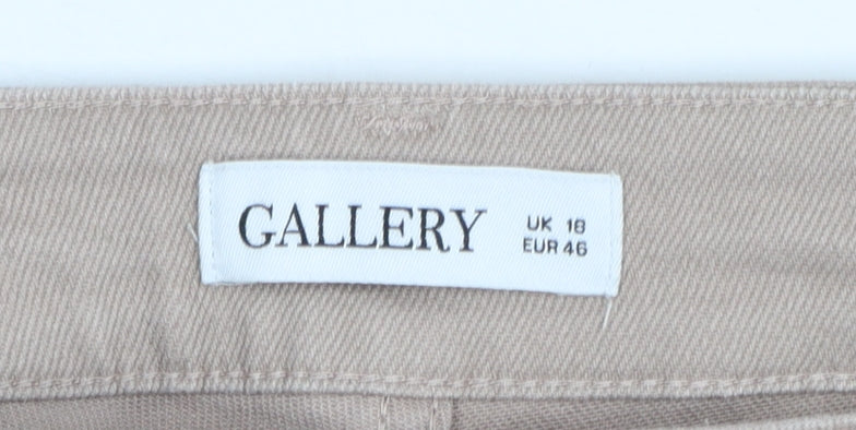 Gallery Women’s Beige Straight Leg Stretch Jeans Size 18