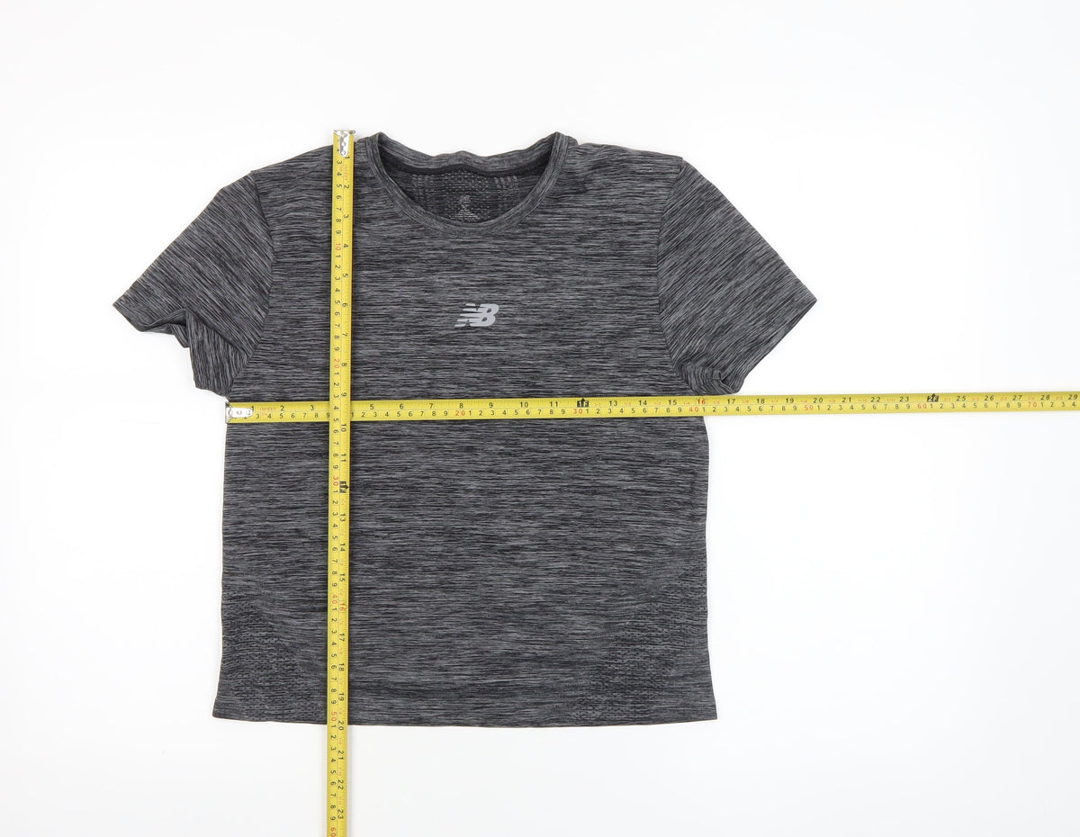New Balance Women's Grey Short Sleeve Activewear T-Shirt - Size S