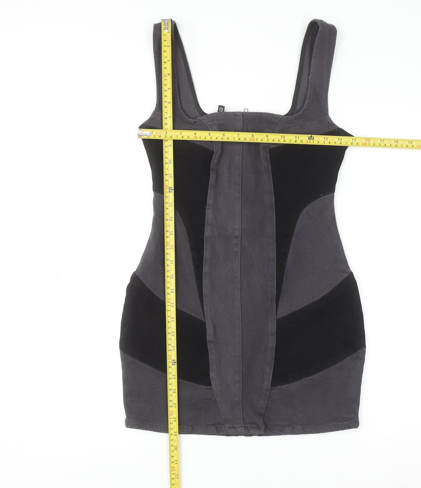 PrettyLittleThing Women’s Grey Bodycon Dress UK 8 Sleeveless Zip Stretch Short