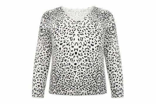 Damart Women’s White Animal Print Acrylic V-Neck Jumper Size 10/12