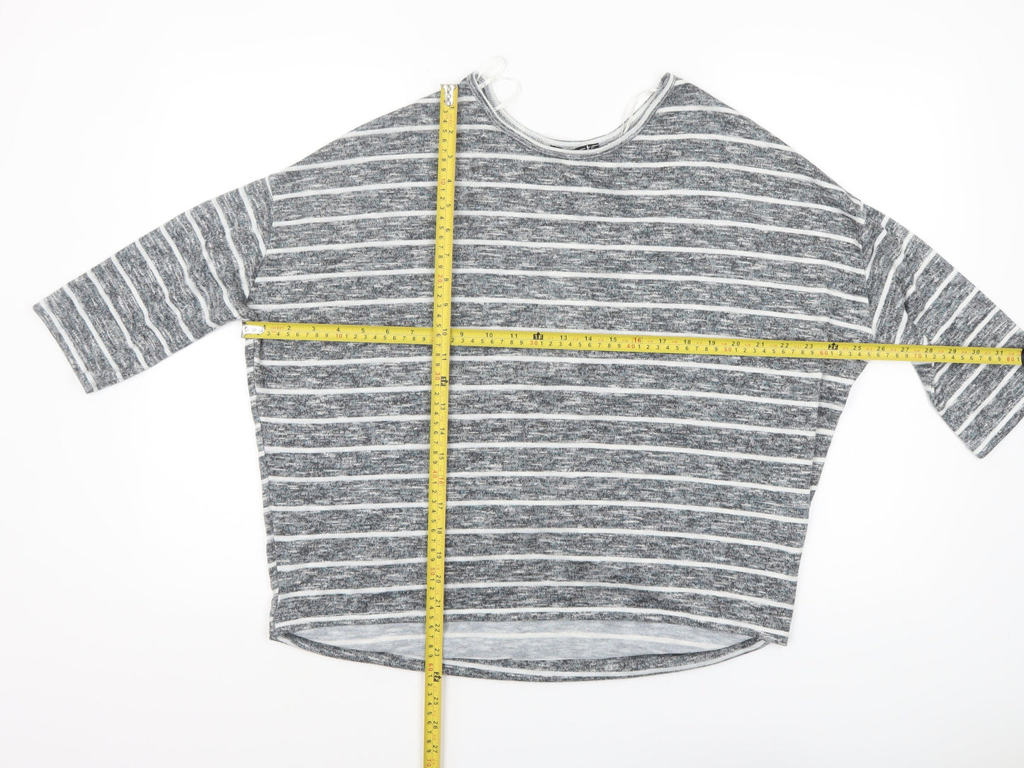 Select Women’s Grey Striped Relaxed Fit 3/4 Sleeve Knit T-Shirt Size 14