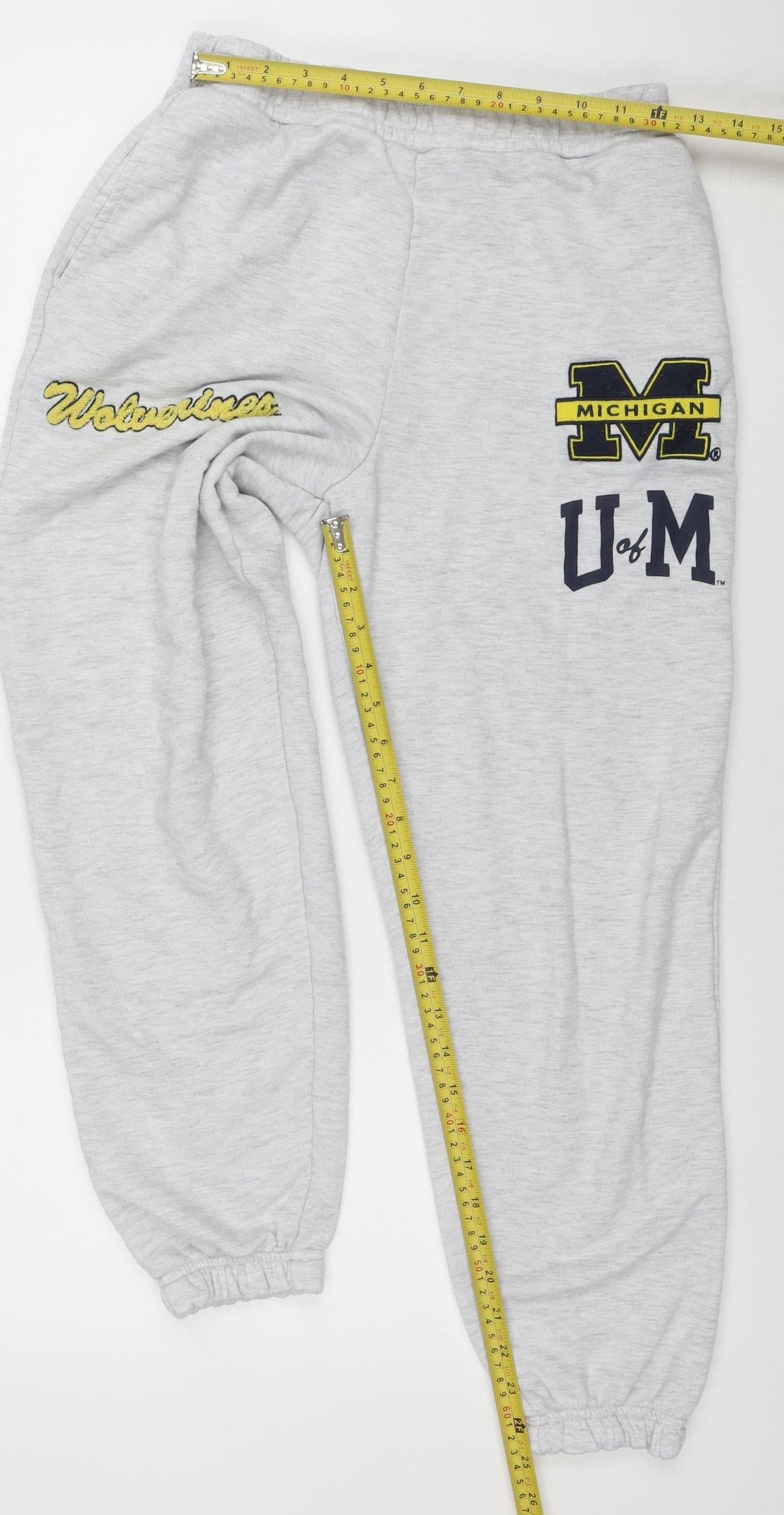 Michigan Wolverines Grey Hoodie Women’s Medium Pullover Sweatshirt