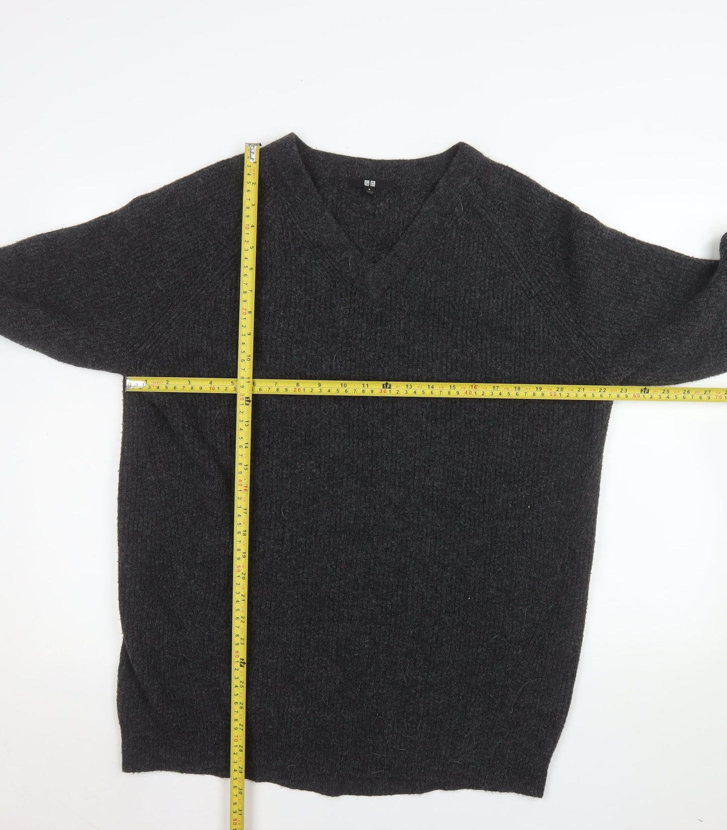 Uniqlo Mens Grey V-Neck Wool Blend Pullover Jumper M