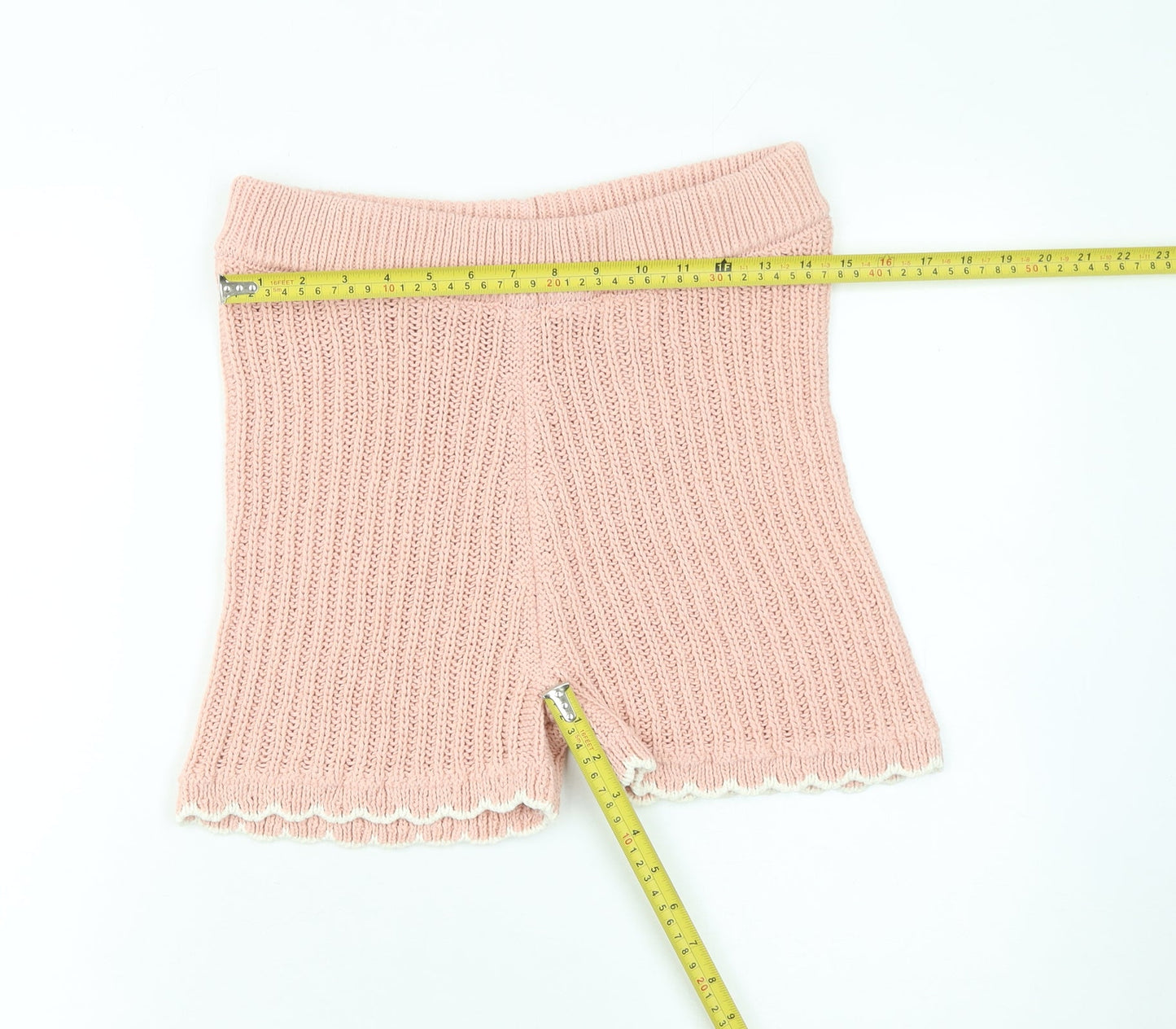 ASOS DESIGN Women’s Pink Knit Scalloped Shorts Size M 12-14
