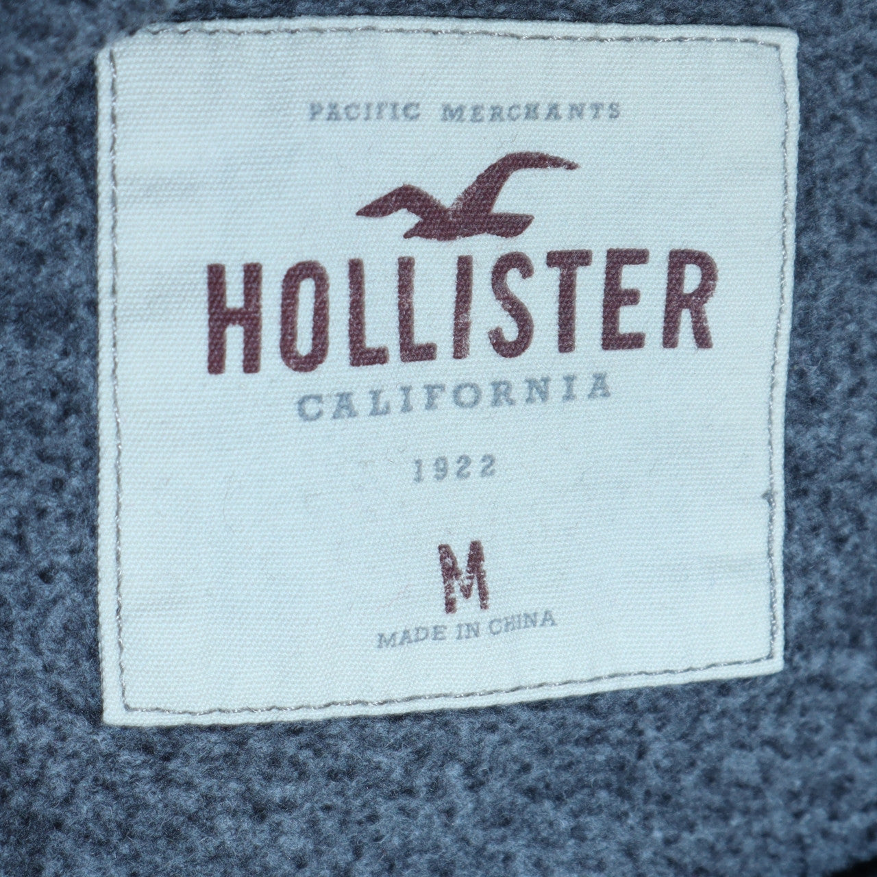Hollister Men's Grey Logo Pullover Sweatshirt M Crew Neck Graphic Print