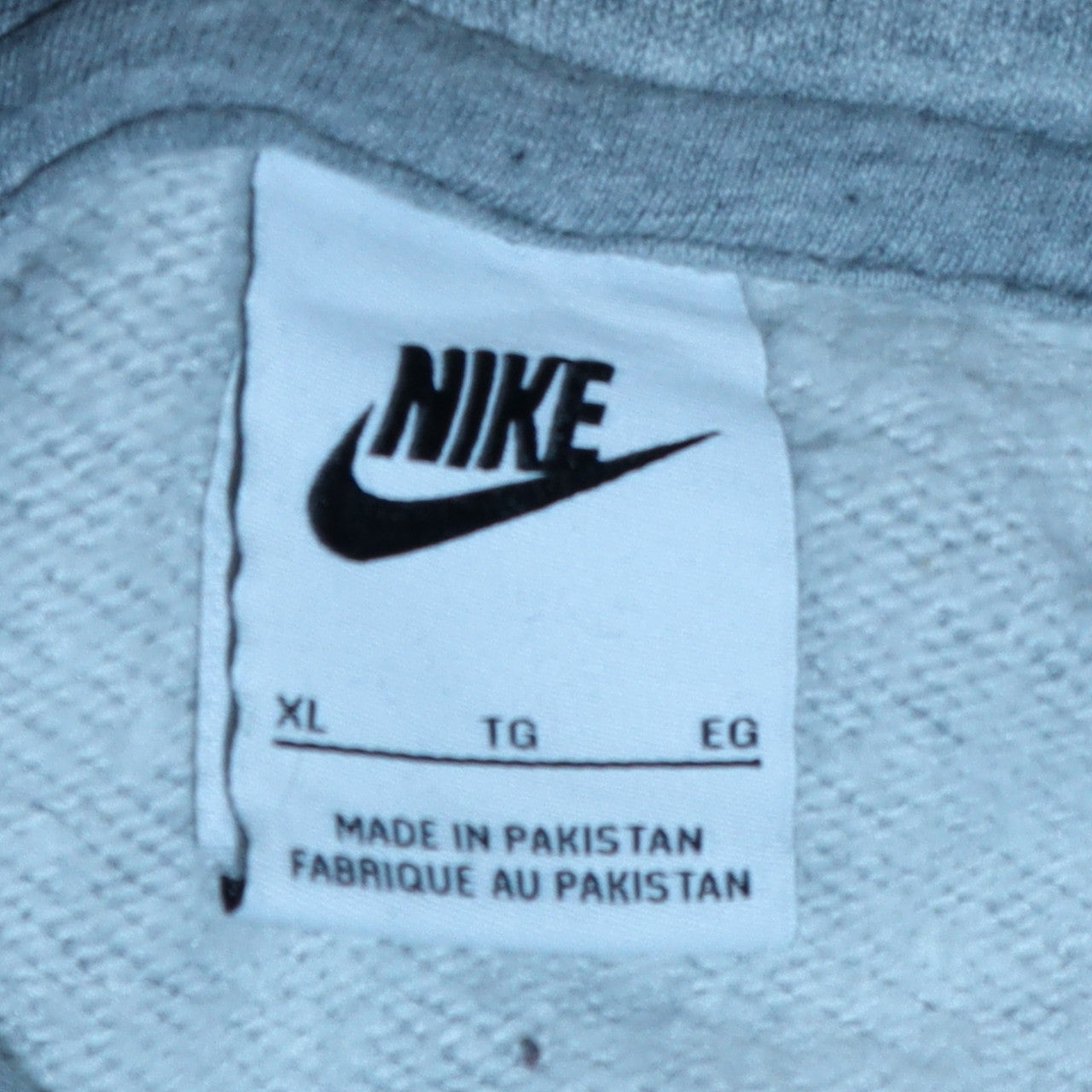 Nike Men's Grey XL Pullover Hoodie Fleece Regular Fit Sportswear