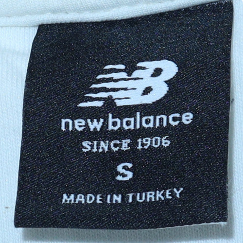 New Balance Men's White Sweatshirt S Regular Fit Crew Neck Pullover