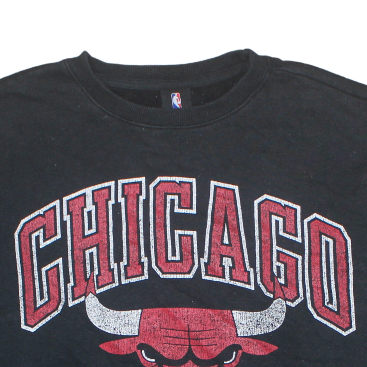 Gildan Men's Black Chicago Bulls Logo Pullover Sweatshirt L