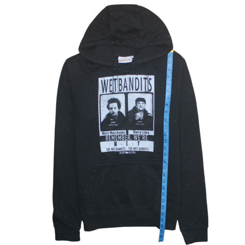 Home Alone Men's Black S Pullover Hoodie Wet Bandits Graphic Print