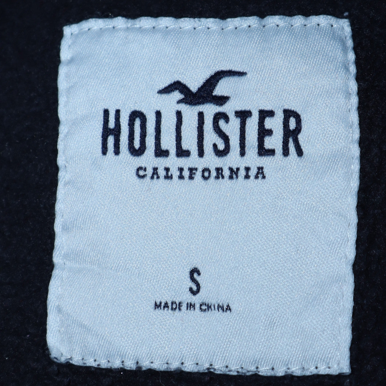 Hollister Men's Black Pullover Hoodie Small Fleece Logo Sweatshirt