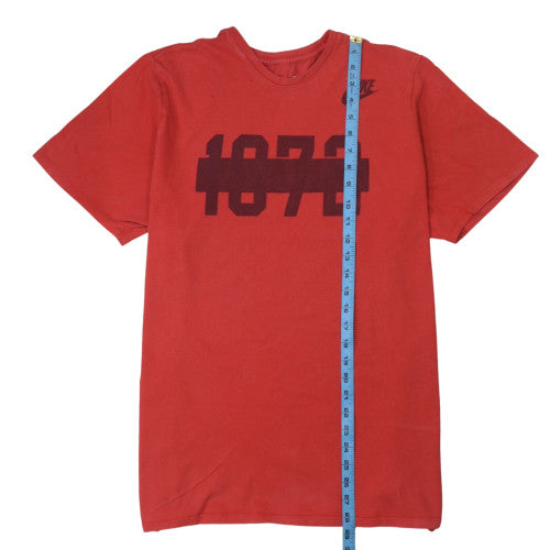 Nike Men's Red Graphic 1873 Athletic Cotton T-Shirt Size L